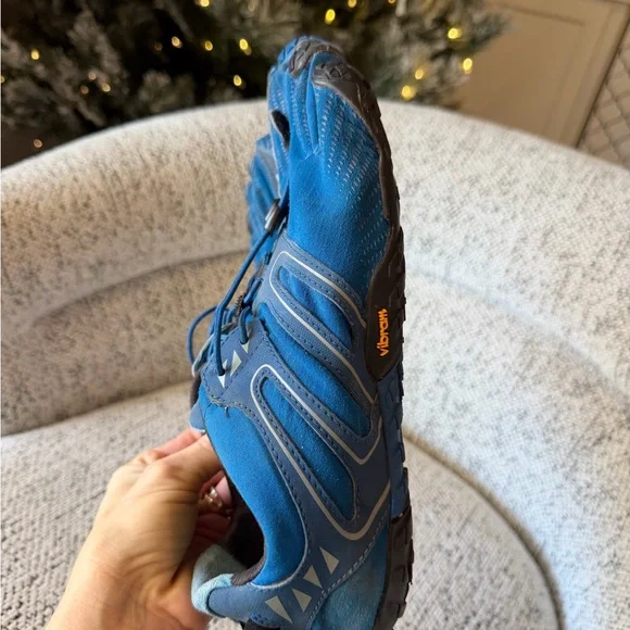 Vibram Men Blue FiveFingers Shoes - Picture 4 of 10